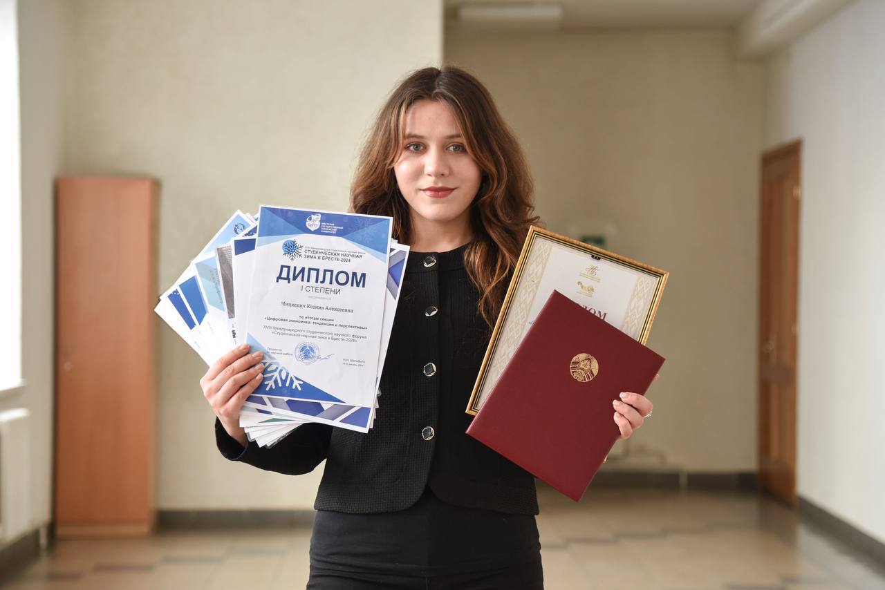 За пределами учебного плана: научные победы и творческие открытия студентов ФЭБУ